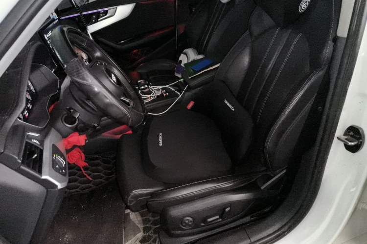 Used Audi A4L  Left Front Seat