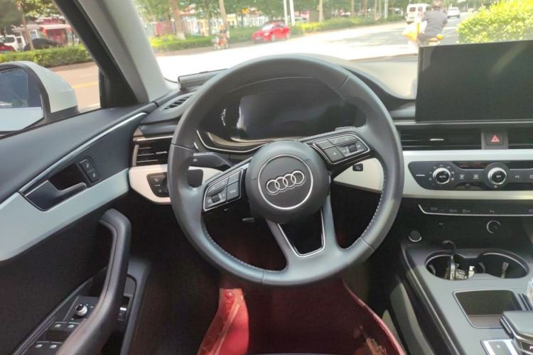 Used Audi A4L 2021 40 TFSI Enjoy Life Edition Steering Wheel