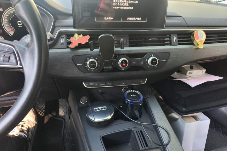 Used Audi A4L 2022 40 TFSI Stylish and Elegant Edition Audio And AC Panel