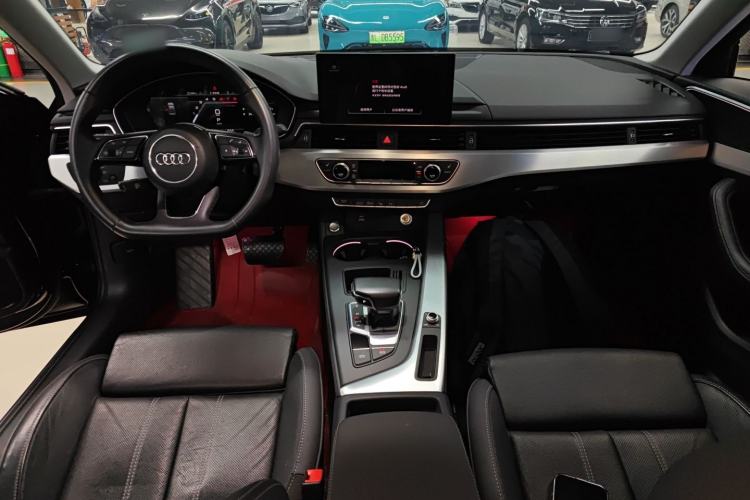 Used Audi A4L 2022 40 TFSI Luxury Dynamic Model Center Console