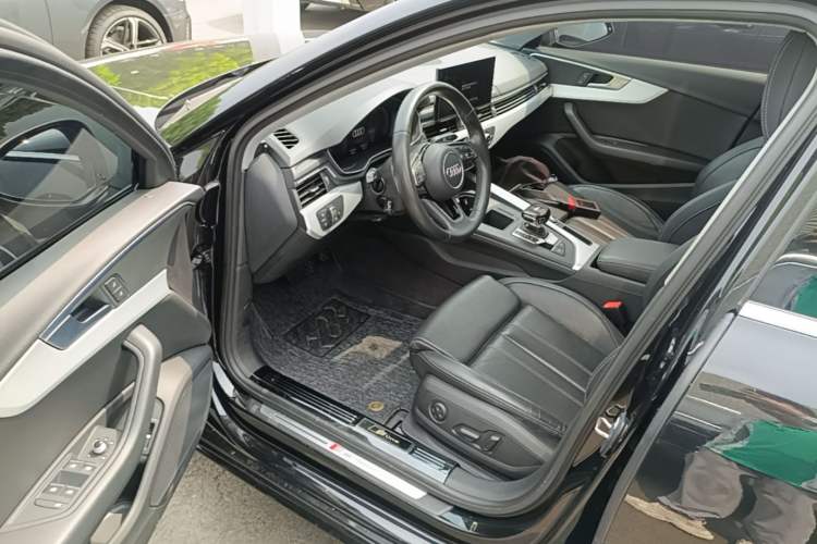 Used Audi A4L 2022 40 TFSI Fashion Dynamic Model Driver Seat