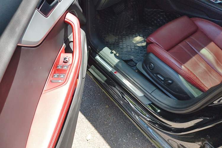 Used Audi A4L 2022 40 TFSI Luxury Dynamic Model Driver Seat