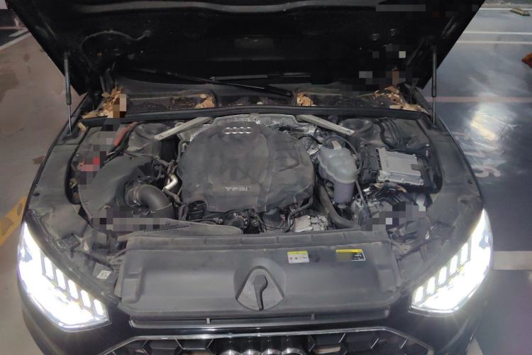 Used Audi A4L 2022 40 TFSI Luxury Dynamic Model Engine Bay