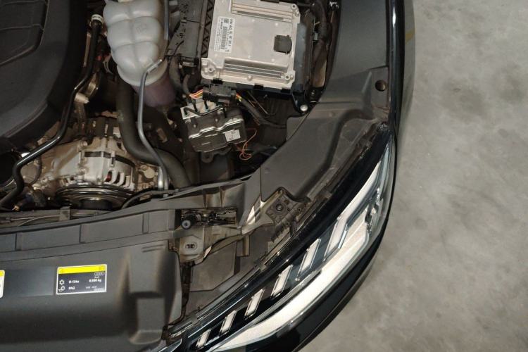 Used Audi A4L 2022 40 TFSI Luxury Dynamic Model Engine Bay Left