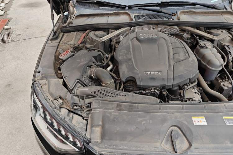 Used Audi A4L 2022 40 TFSI Fashion Dynamic Model Engine Bay Right