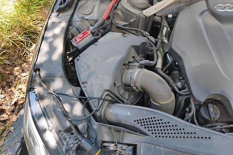 Used Audi A4L 2022 40 TFSI Luxury Dynamic Model Engine Bay Right