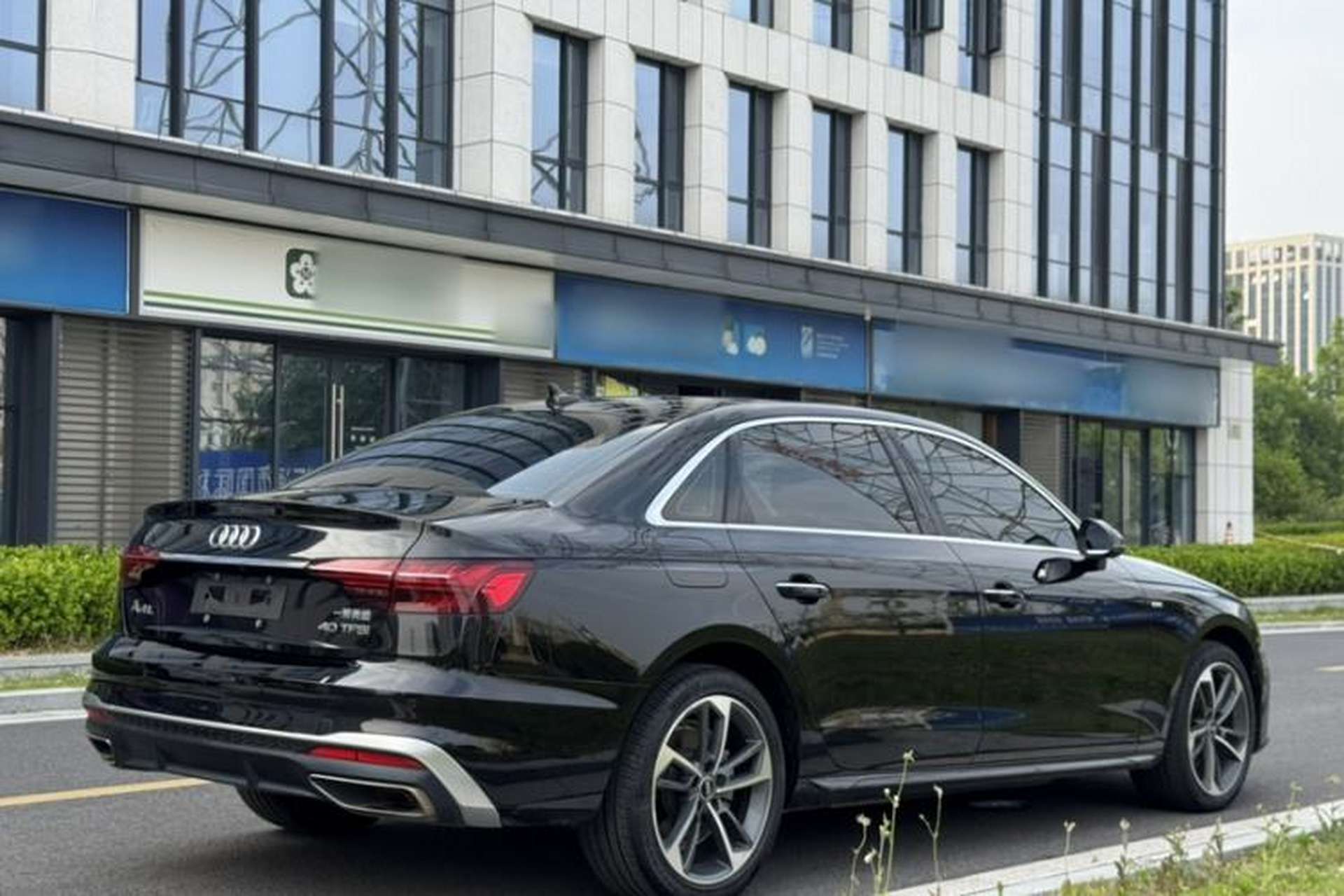 Used Audi A4L 2022 40 TFSI Fashion Dynamic Model Exterior 9