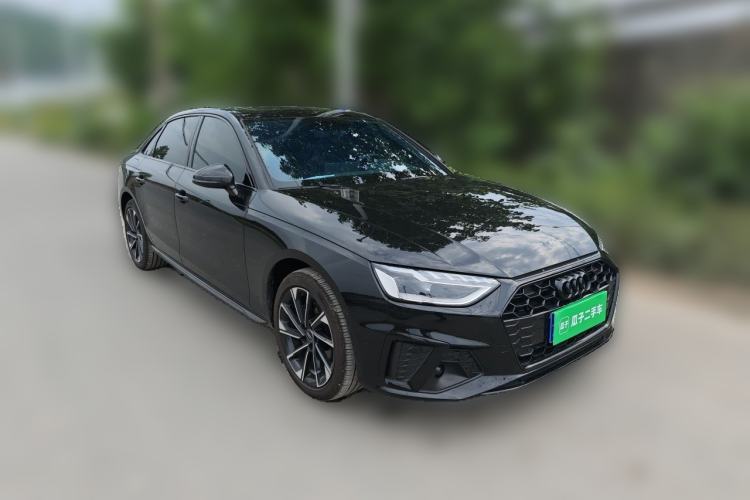 Used Audi A4L 2022 40 TFSI Luxury Dynamic Model Front Right 45 Deg