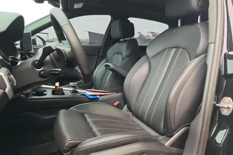 Used Audi A4L 2022 40 TFSI Luxury Dynamic Model Left Front Seat