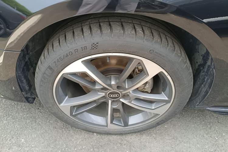 Used Audi A4L 2022 40 TFSI Fashion Dynamic Model Left Front Wheel Hub