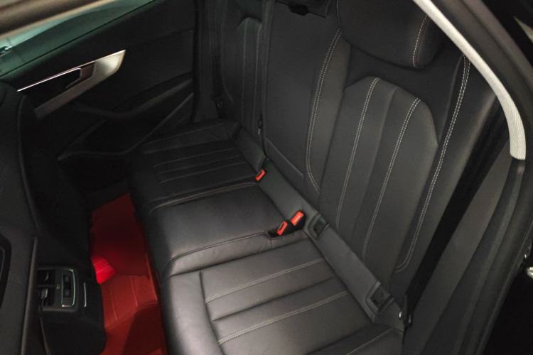 Used Audi A4L 2022 40 TFSI Luxury Dynamic Model Left Rear Seat