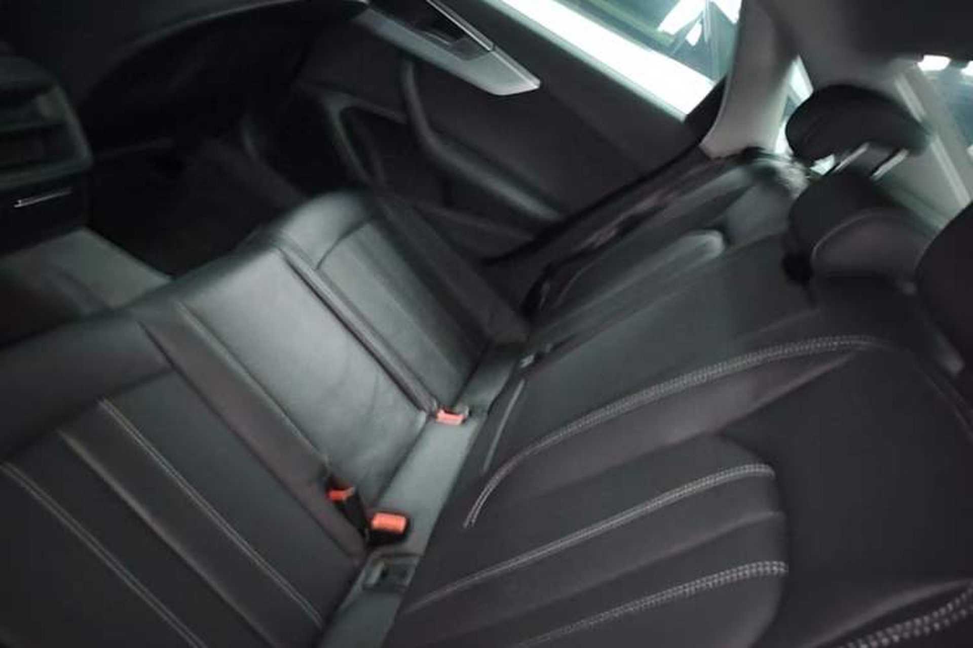 Used Audi A4L 2022 40 TFSI Fashion Dynamic Model Left Rear Seat