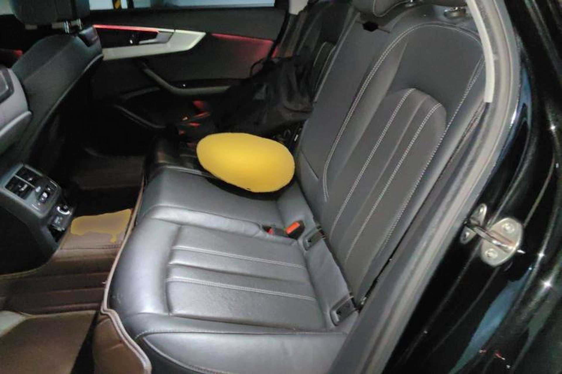 Used Audi A4L 2022 40 TFSI Luxury Dynamic Model Left Rear Seat