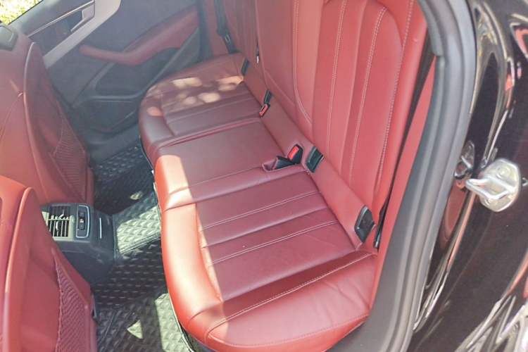 Used Audi A4L 2022 40 TFSI Luxury Dynamic Model Left Rear Seat