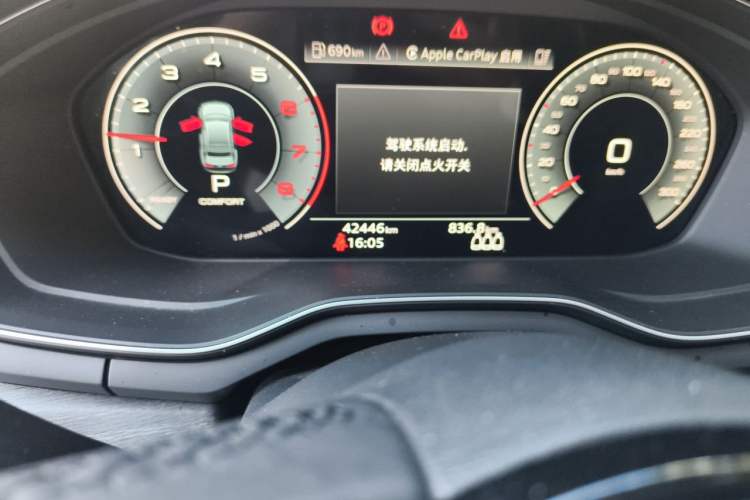 Used Audi A4L 2022 40 TFSI Stylish and Elegant Edition Odometer Close Up