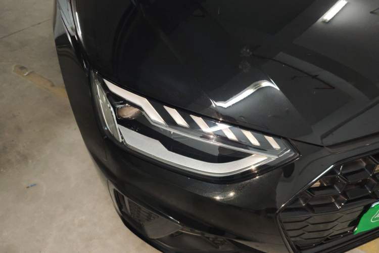 Used Audi A4L 2022 40 TFSI Luxury Dynamic Model Right Front Headlight