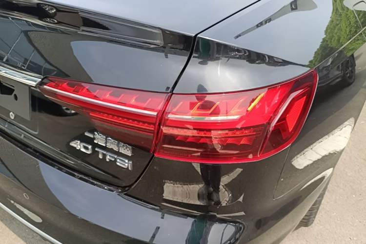 Used Audi A4L 2022 40 TFSI Fashion Dynamic Model Right Rear Taillight