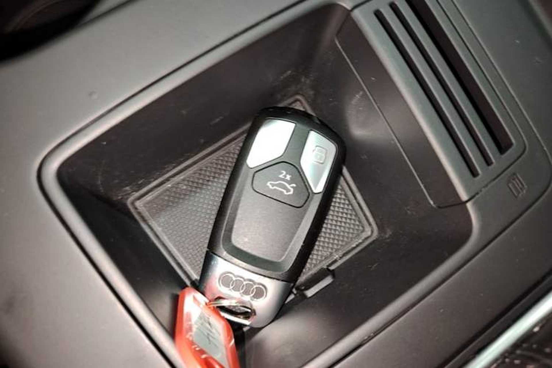 Used Audi A4L 2022 40 TFSI Fashion Dynamic Model Vehicle Key
