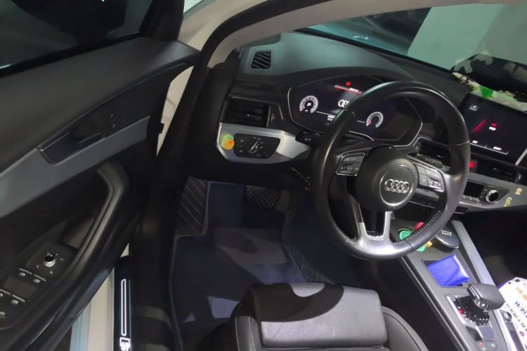 Used Audi A4L 2022 40 TFSI Fashion Dynamic Model Driver Seat
