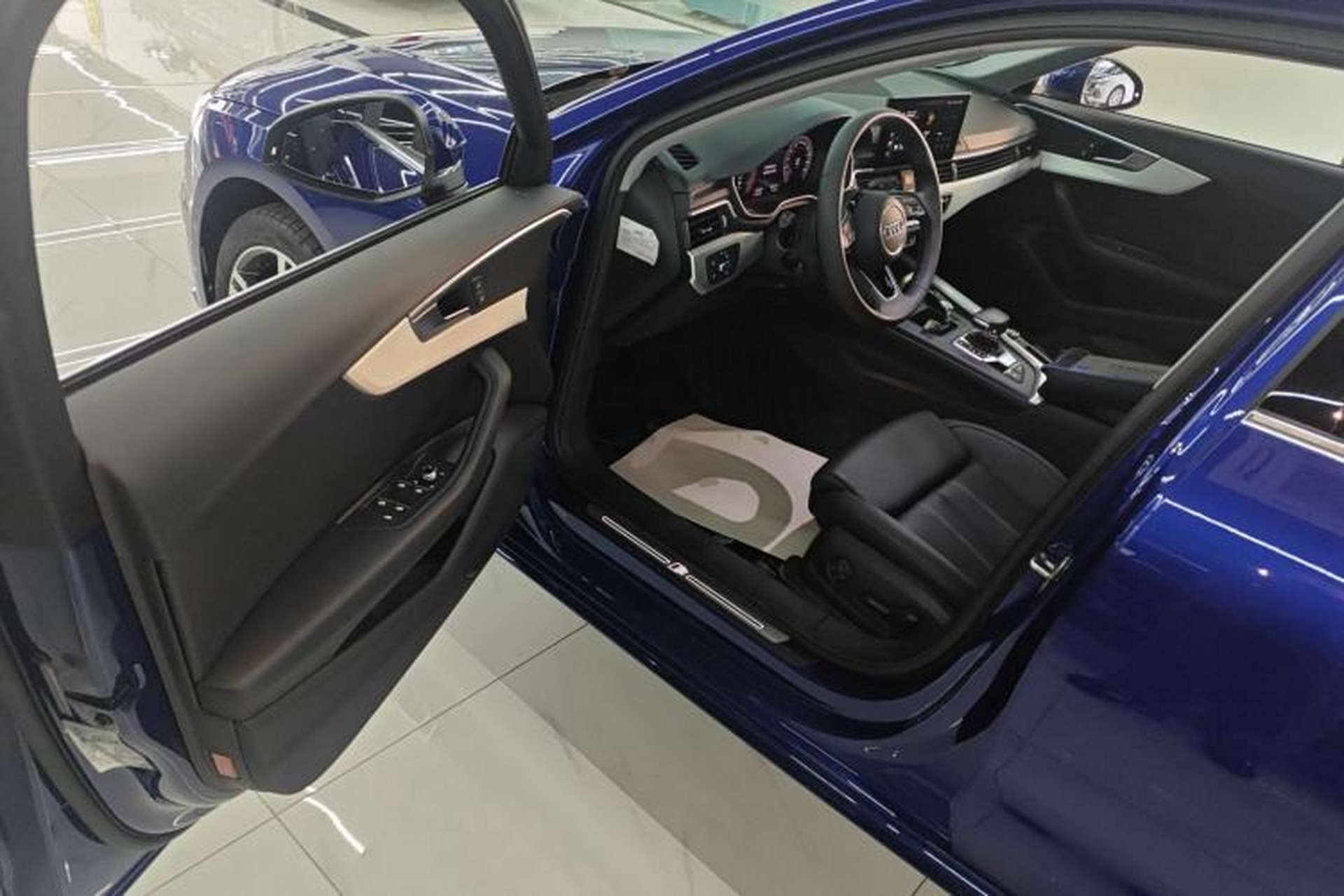 Used Audi A4L 2022 40 TFSI Luxury Dynamic Model Driver Seat