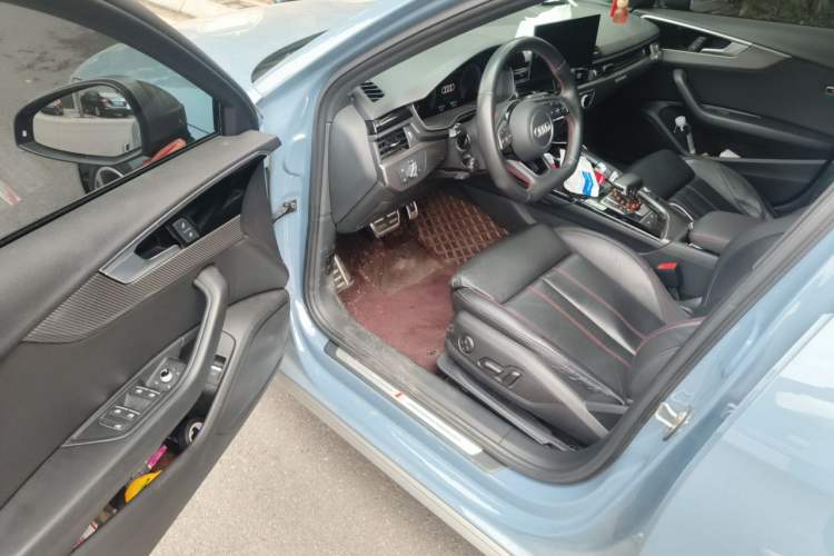 Used Audi A4L 2022 40 TFSI Luxury Dynamic Model Driver Seat