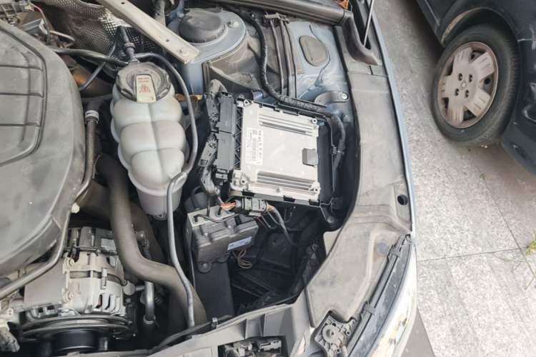 Used Audi A4L 2022 40 TFSI quattro RS Performance Package Engine Bay Left