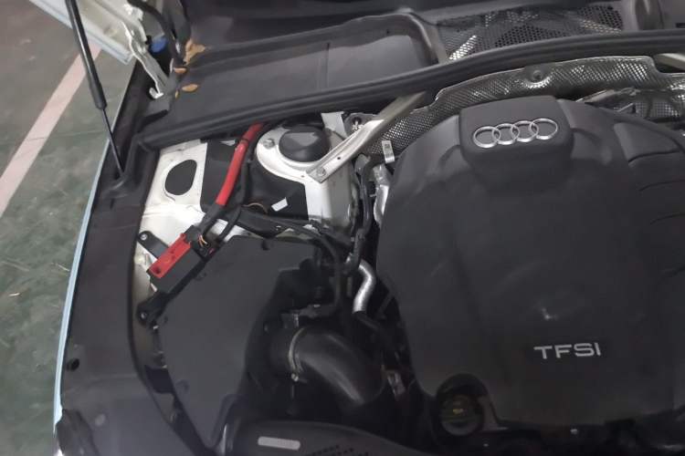 Used Audi A4L 2022 40 TFSI Fashion Dynamic Model Engine Bay Right