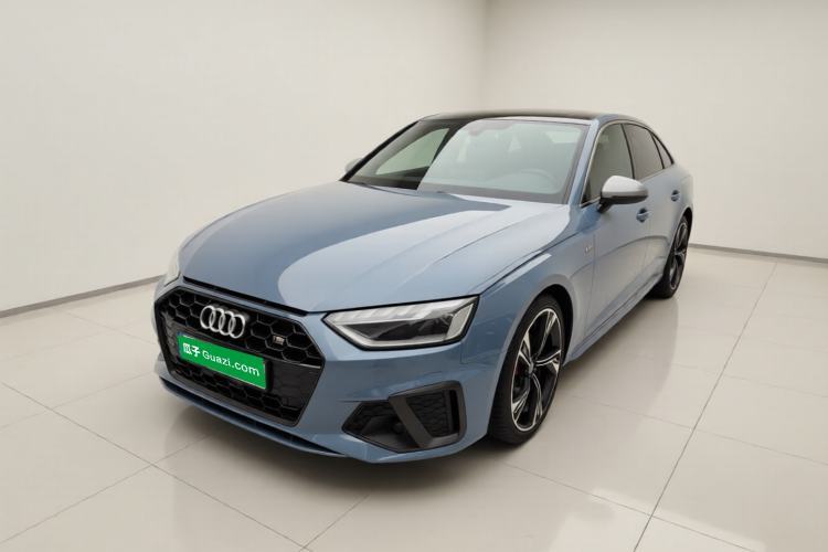 Używany Audi A4L 2022 40 TFSI quattro RS Performance Package Guazi used car, China used car export, Used car for sale, Used cars, Cheapest cars for sale