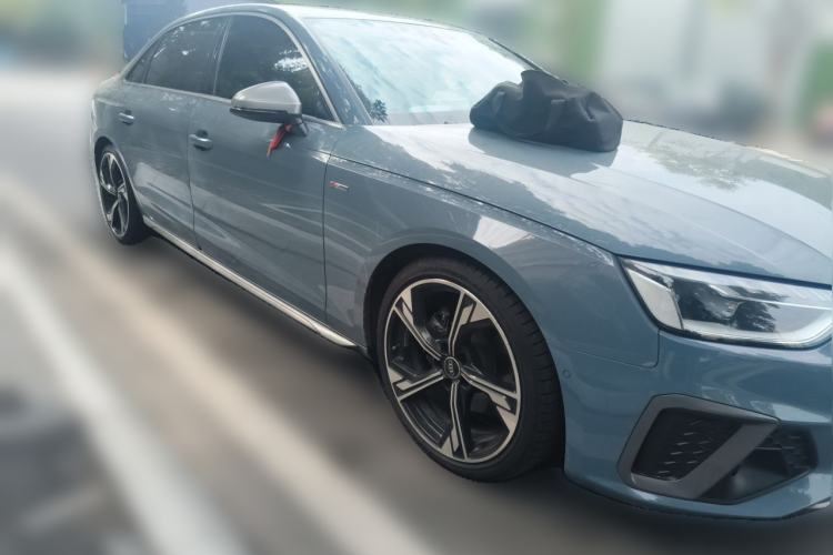 Used Audi A4L 2022 40 TFSI Luxury Dynamic Model Front Right 45 Deg