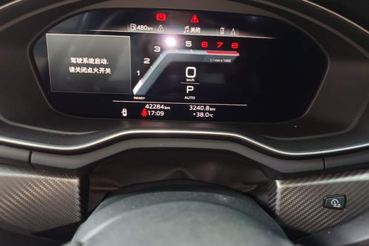 Used Audi A4L 2022 40 TFSI quattro RS Performance Package Odometer Close Up