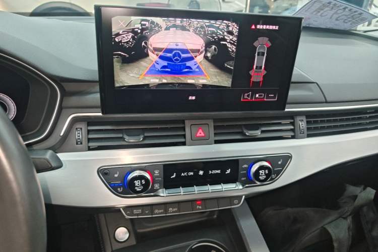 Used Audi A4L 2022 40 TFSI Fashion Dynamic Model Audio And AC Panel