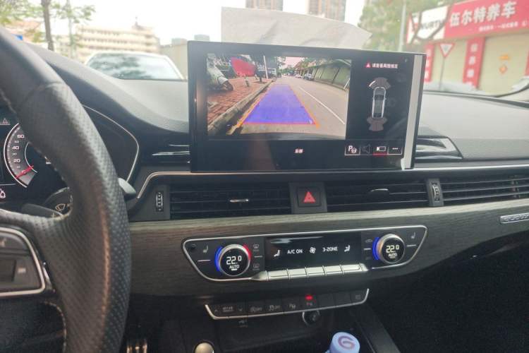 Used Audi A4L 2022 40 TFSI Luxury Dynamic Model Audio And AC Panel