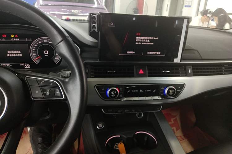 Used Audi A4L 2022 40 TFSI Luxury Dynamic Model Audio And AC Panel