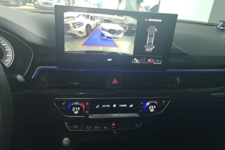 Used Audi A4L 2022 40 TFSI Luxury Dynamic Model Audio And AC Panel