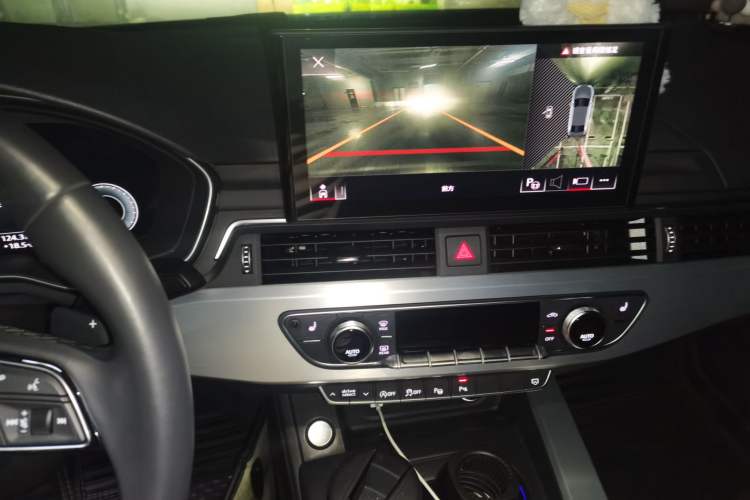 Used Audi A4L 2022 40 TFSI Luxury Dynamic Model Audio And AC Panel