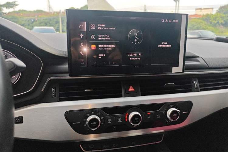 Used Audi A4L 2022 40 TFSI Fashion Dynamic Model Audio And AC Panel