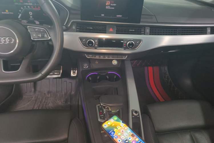 Used Audi A4L 2022 40 TFSI Luxury Dynamic Model Audio And AC Panel