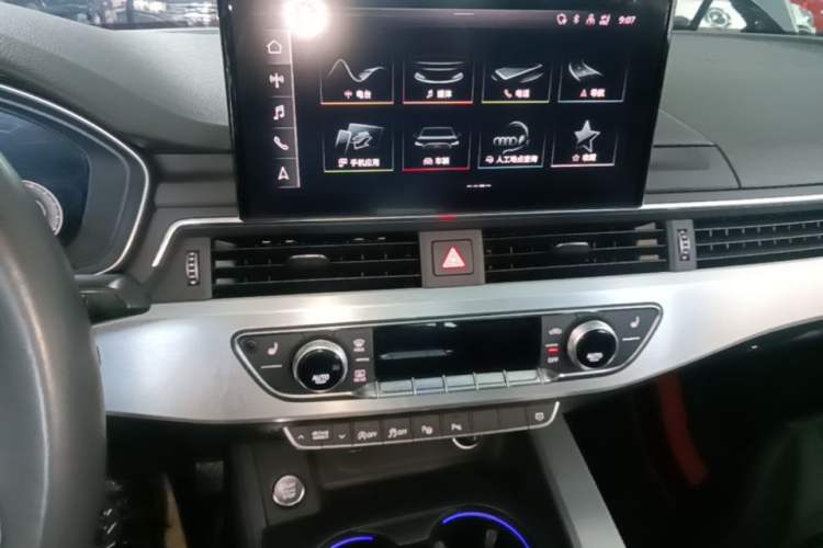 Used Audi A4L 2022 40 TFSI Luxury Dynamic Model Audio And AC Panel