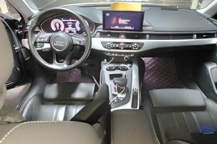 Used Audi A4L 2022 40 TFSI Fashion Dynamic Model Center Console