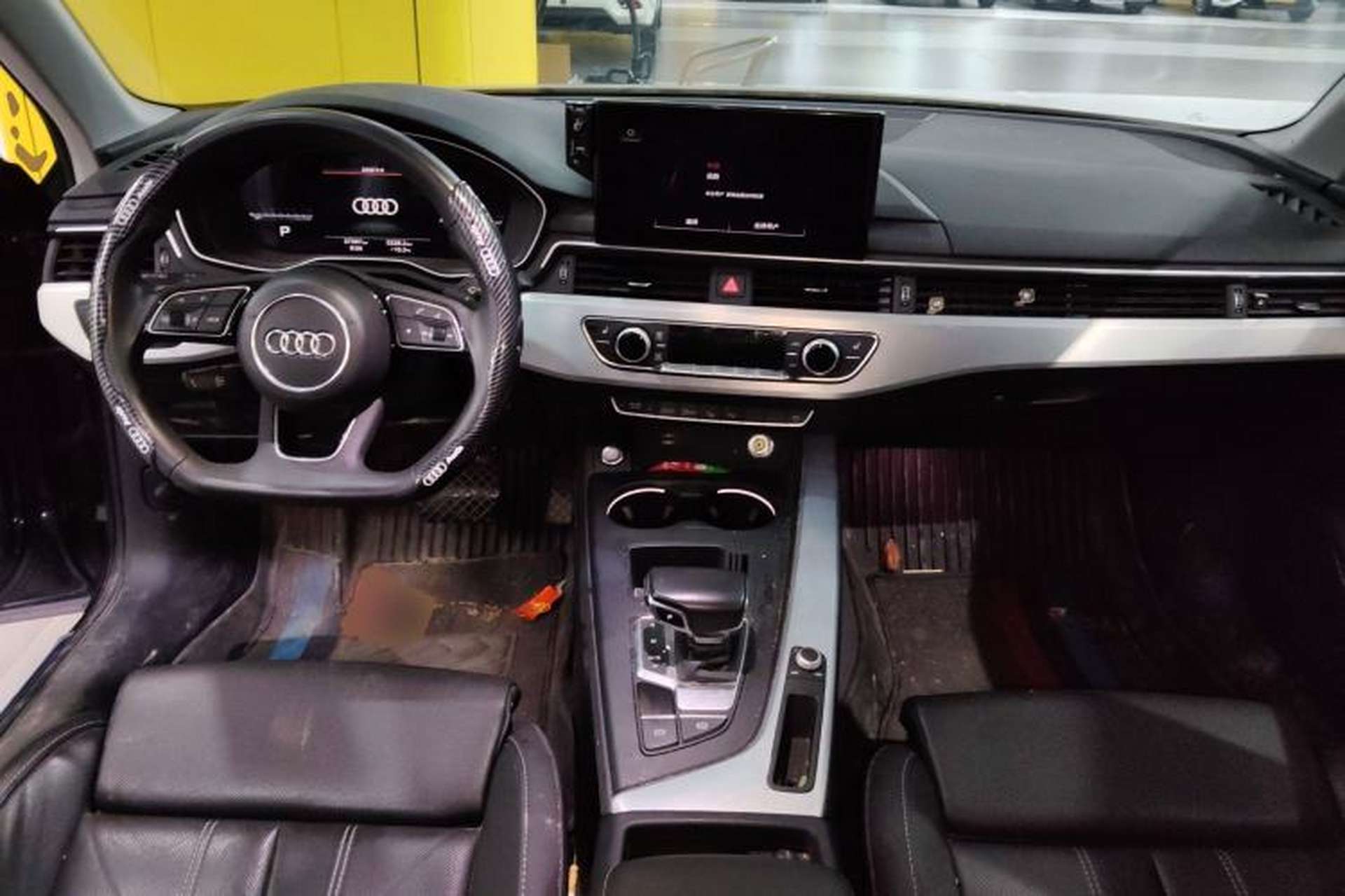 Used Audi A4L 2022 40 TFSI Luxury Dynamic Model Center Console