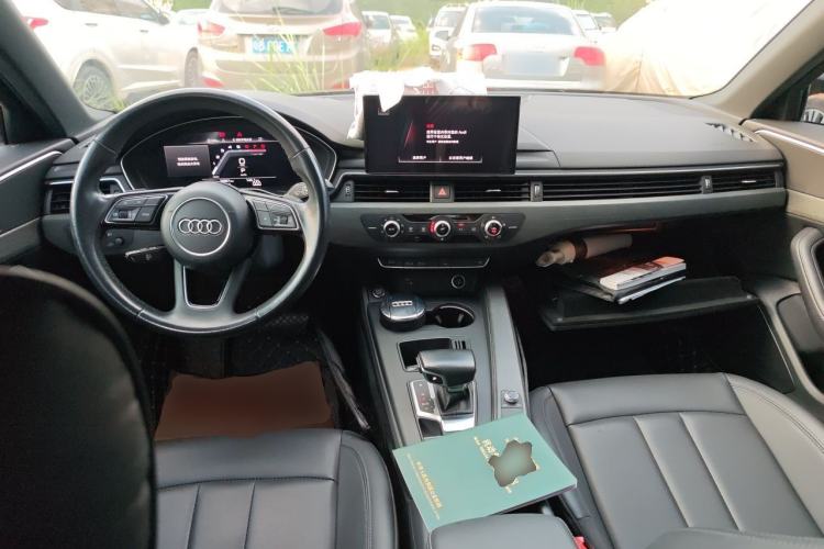 Used Audi A4L 2022 40 TFSI Stylish and Elegant Edition Center Console
