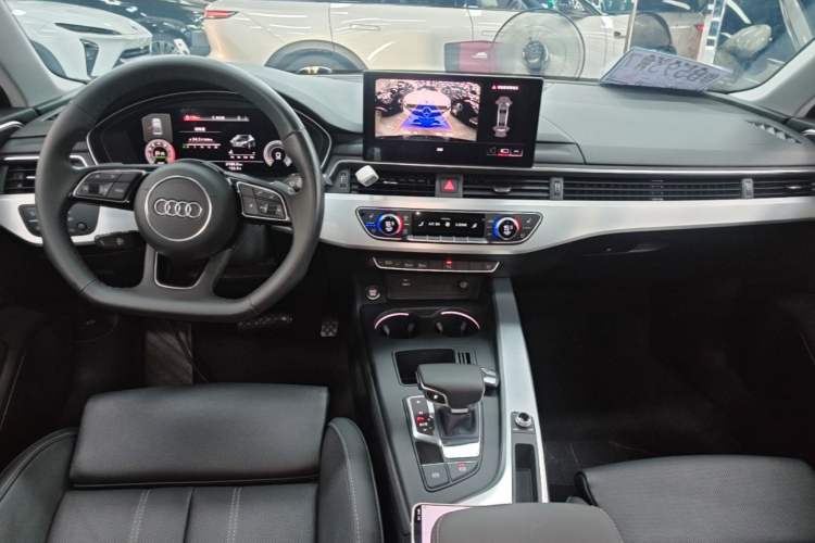 Used Audi A4L 2022 40 TFSI Fashion Dynamic Model Center Console