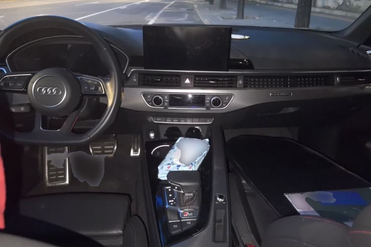Used Audi A4L 2022 40 TFSI quattro RS Performance Package Center Console