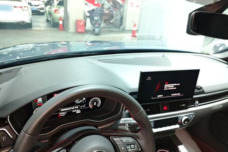 Used Audi A4L 2022 40 TFSI quattro RS Performance Package Center Console