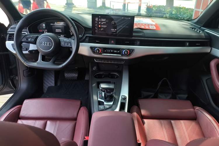Used Audi A4L 2022 40 TFSI Luxury Dynamic Model Center Console