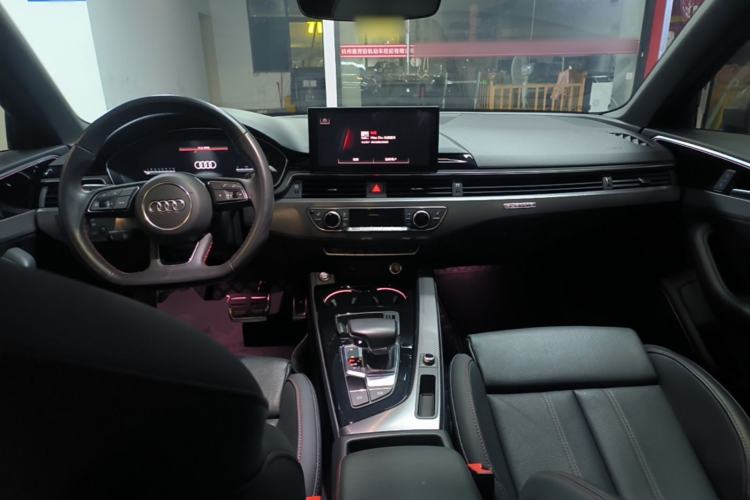 Used Audi A4L 2022 40 TFSI quattro RS Performance Package Center Console
