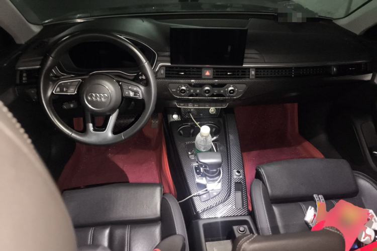 Used Audi A4L 2022 40 TFSI Fashion Dynamic Model Center Console