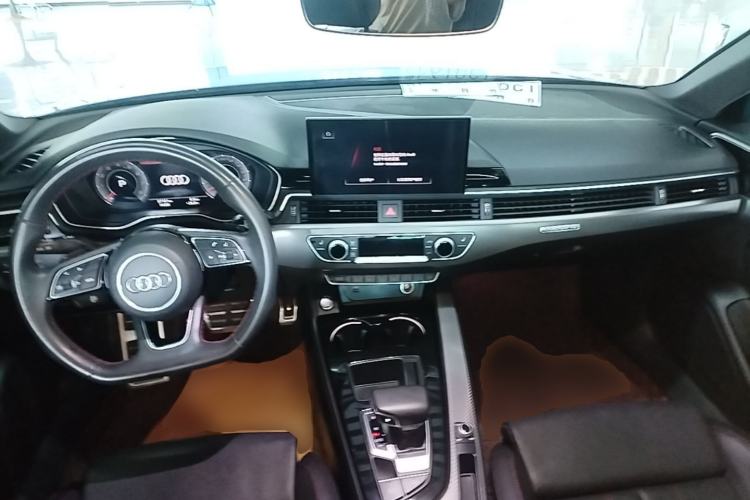Used Audi A4L 2022 40 TFSI quattro RS Performance Package Center Console