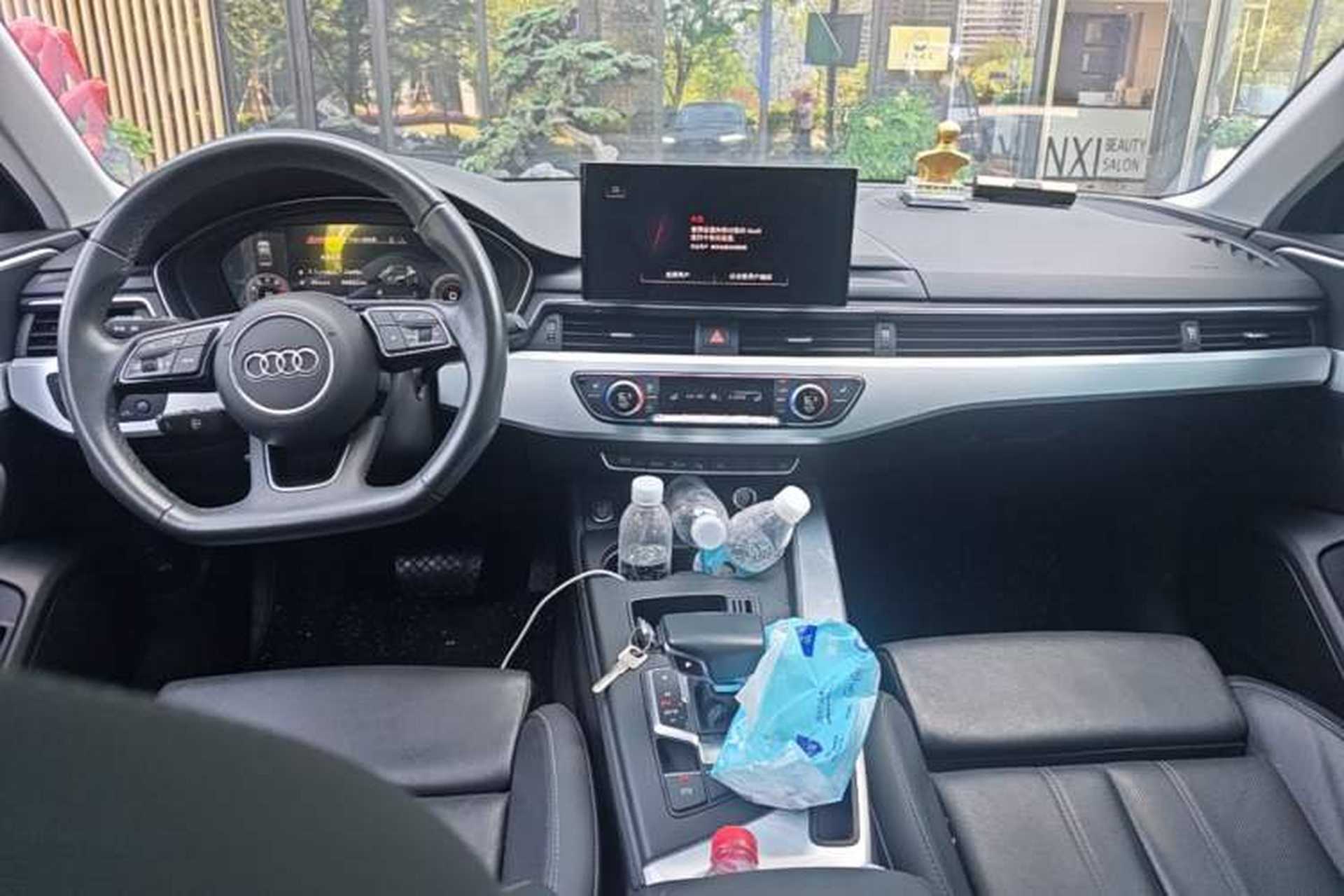 Used Audi A4L 2022 40 TFSI Luxury Dynamic Model Center Console