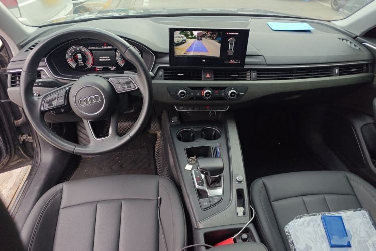 Used Audi A4L 2022 40 TFSI Stylish and Elegant Edition Center Console